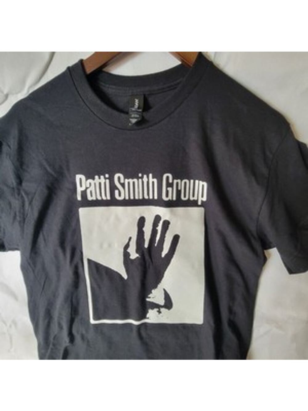Patti Smith Group  band t shirt  black size medium